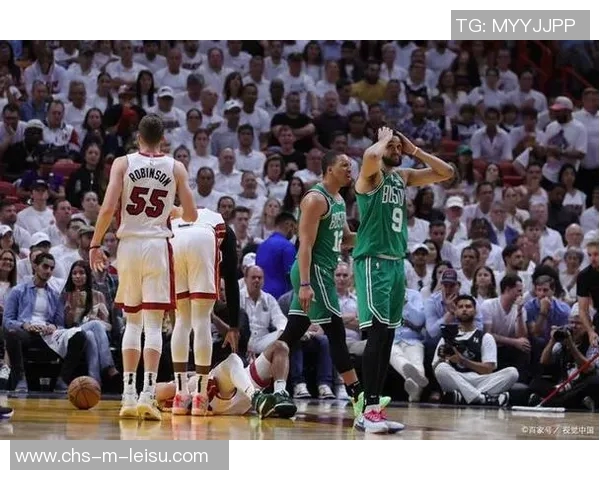 伊朗与巴林激战正酣亚洲杯预选赛精彩对决引发球迷热议 伊朗与巴林激战正酣亚洲杯预选赛精彩对决引发球迷热议